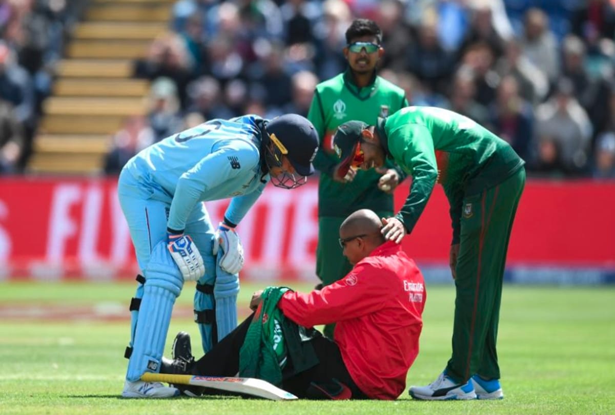 England's Jason Roy knocks over umpire after World Cup hundred