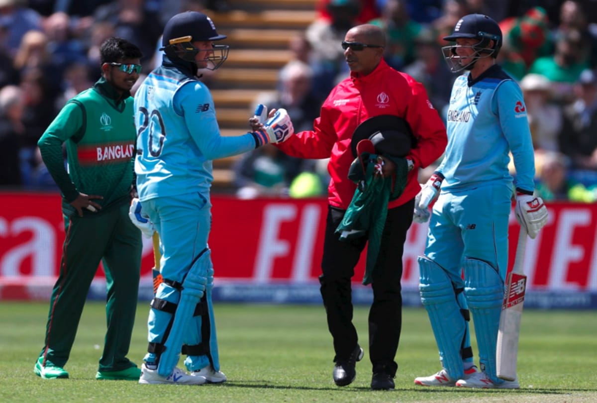 funny incident during bangladesh and england match when ball go for 'six' after hitting the stumps