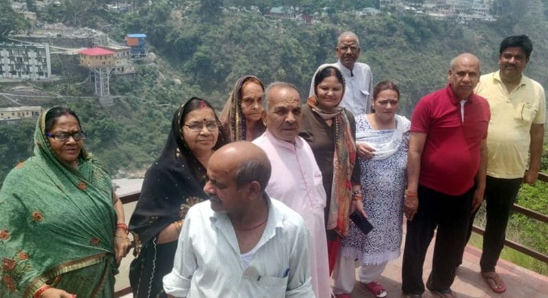 दो धाम यात्रा पर निकले पांच श्रद्धालु गुप्त काशी में फंसे