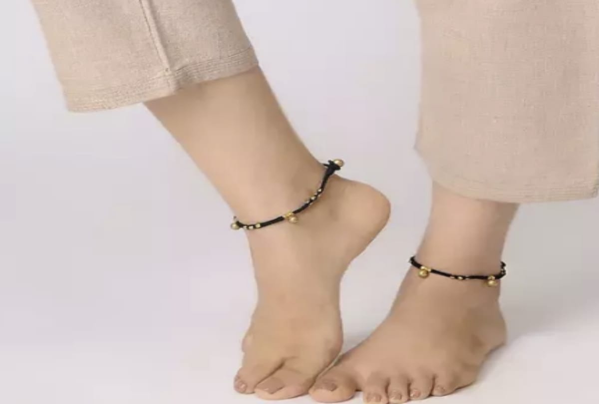 black thread is good luck for you