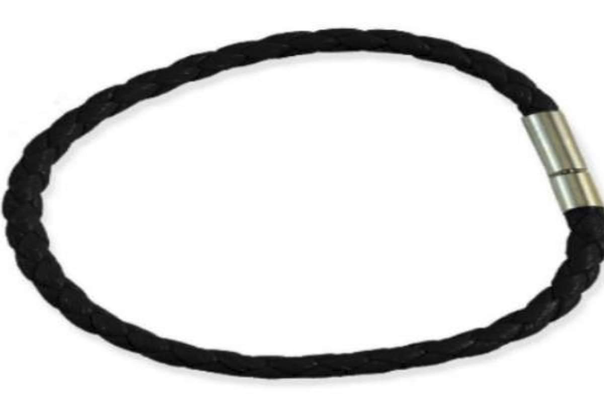 black thread is good luck for you