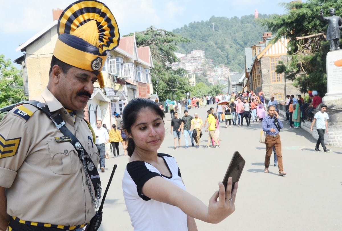 tourist in shimla advance booking in hotels
