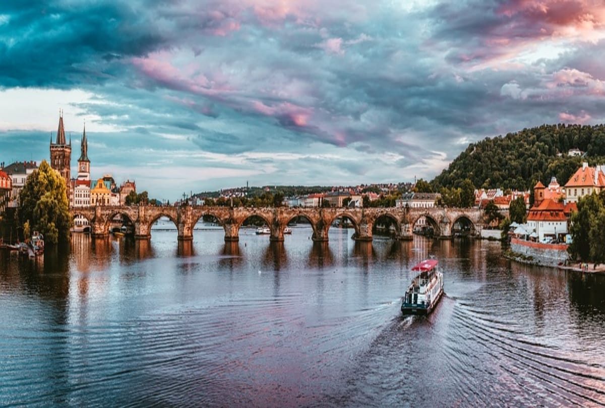 budget trip to most beautiful city of romance prague for best experience of life in 2019