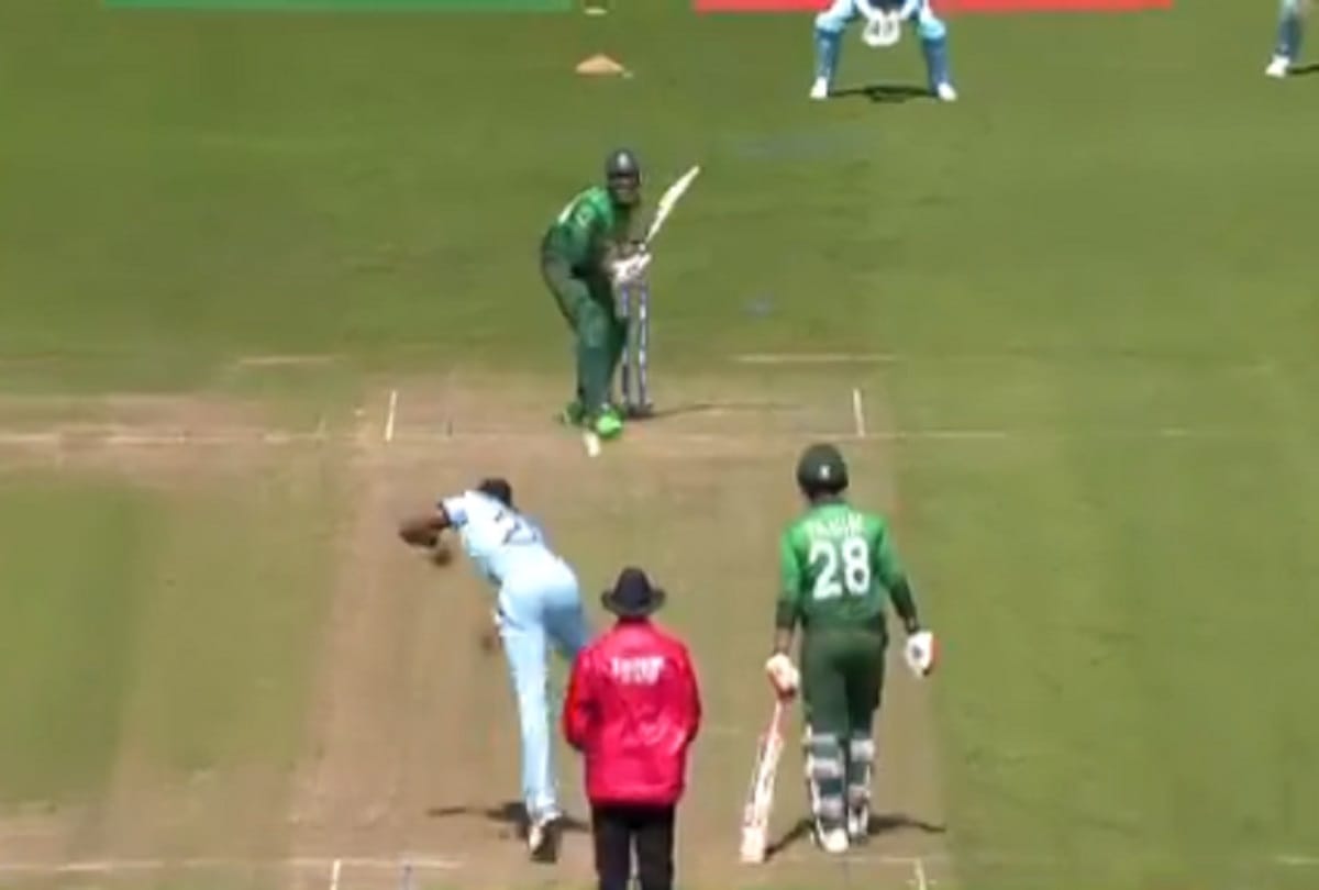 funny incident during bangladesh and england match when ball go for 'six' after hitting the stumps