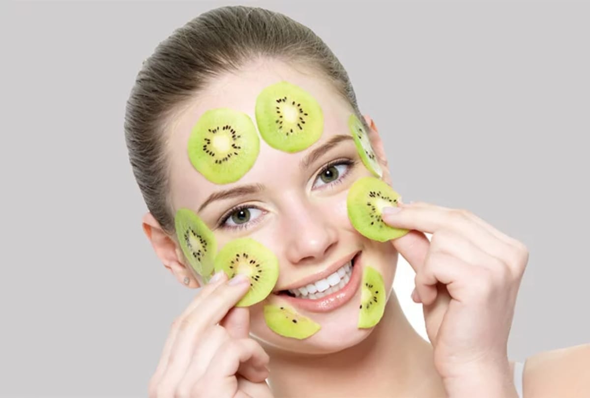 Home Made Kiwi Skin Toner For Glowing Skin