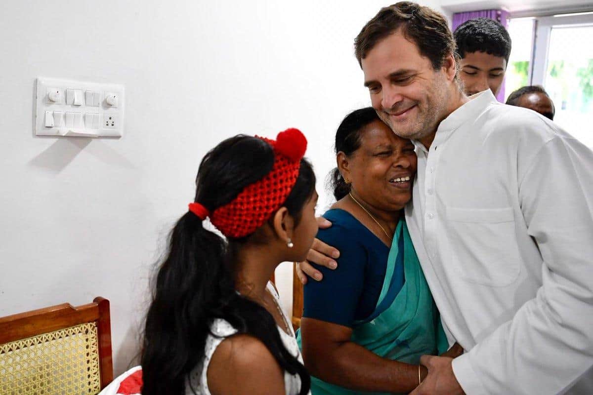 Rahul Gandhi Birthday these 10 photos of rahul bring him most in news for 1 he got cheque of rs 100