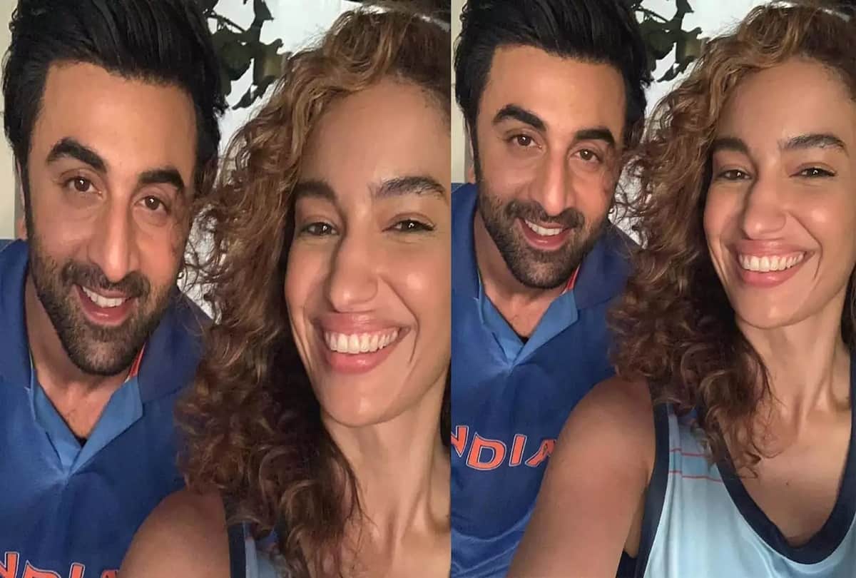 World Cup 2019 Ranbir Kapoor and model actress Elena Fernandes Photo is Viral