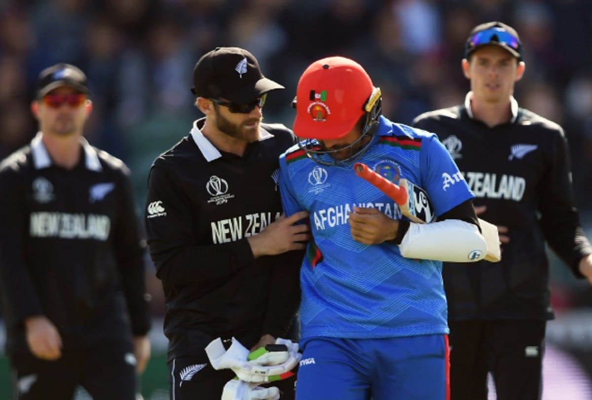 Rashid khan injured while batting didnt bowl against new zealand in world cup match