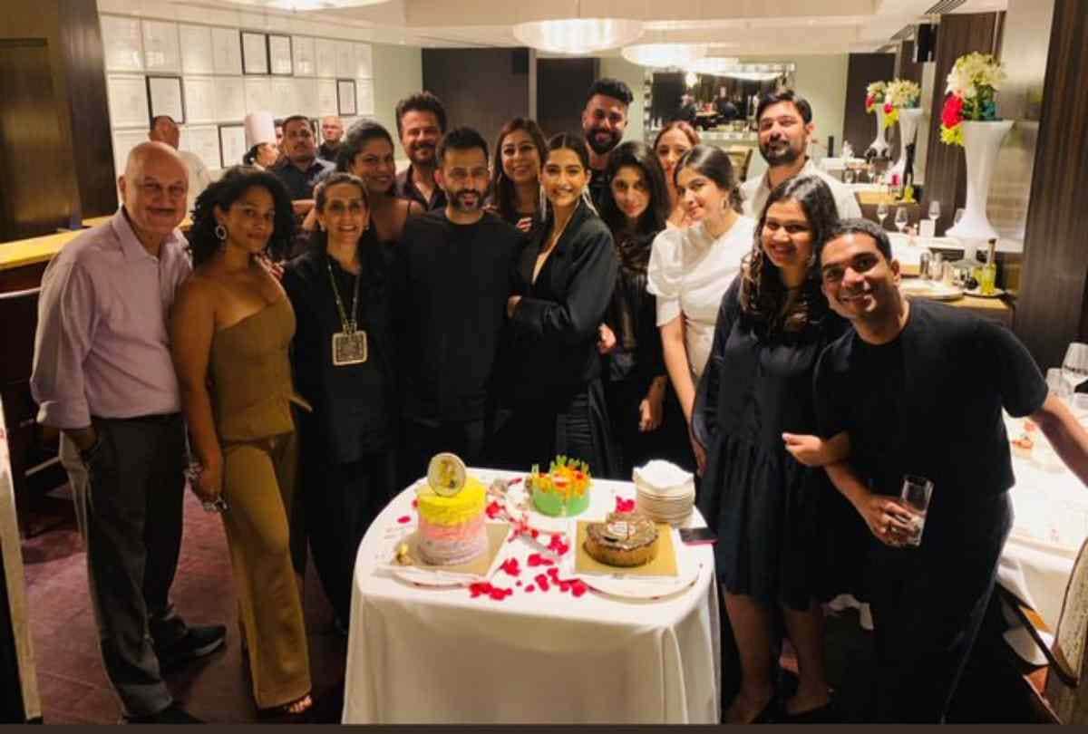 sonam kapoor celebrate birthday with anand ahuja and family look at the photos