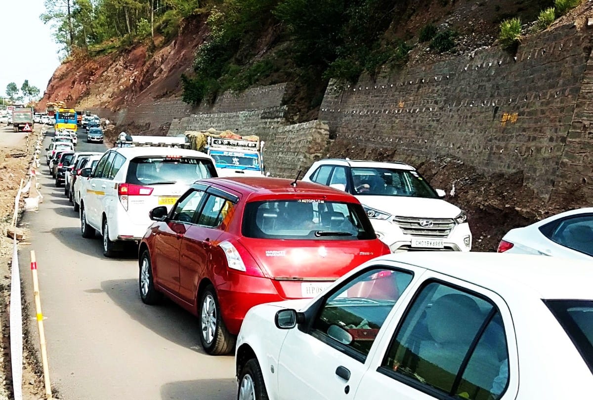 uttarakhand-chardham-yatra-2019-heavy-traffic-jam-nainital-rishikesh and other places