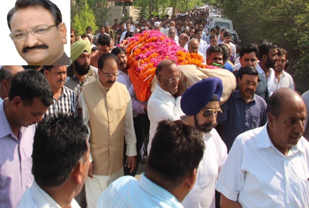 Bjp Leader umesh agarwal Funeral in dehradun emotional photos