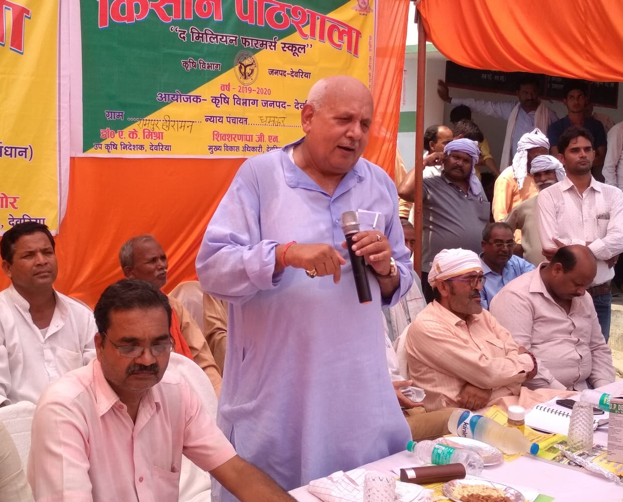 किसान भाई मिट्टी की जांच जरूर कराए : शाही