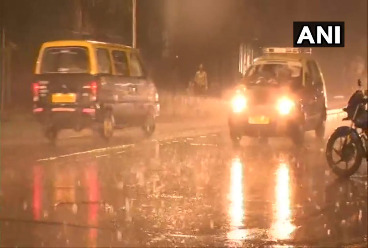 Parts of Mumbai received rainfall tonight visuals from Wadala area