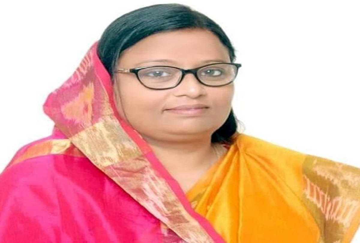 Dhaurahra Bjp Mp slapped police constable and threatened in Lakhimpur kheri
