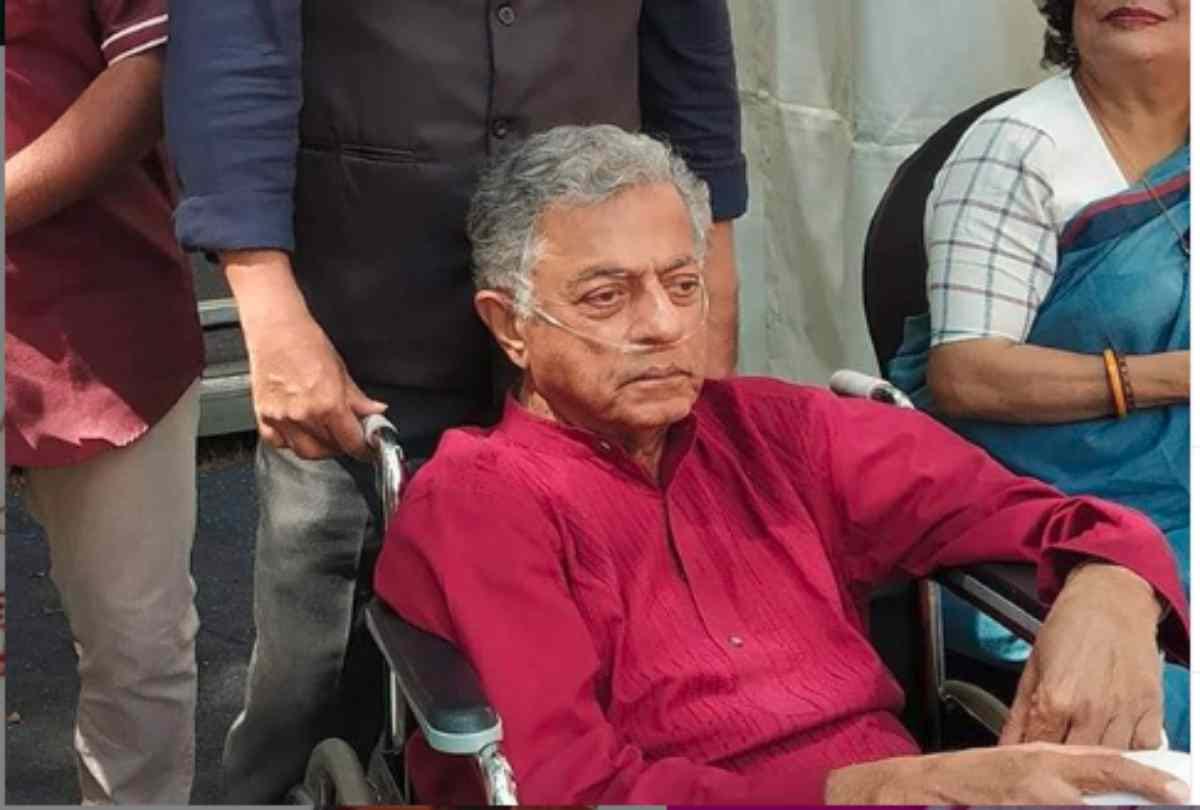 girish karnad cremation no floral procession no vvips reached