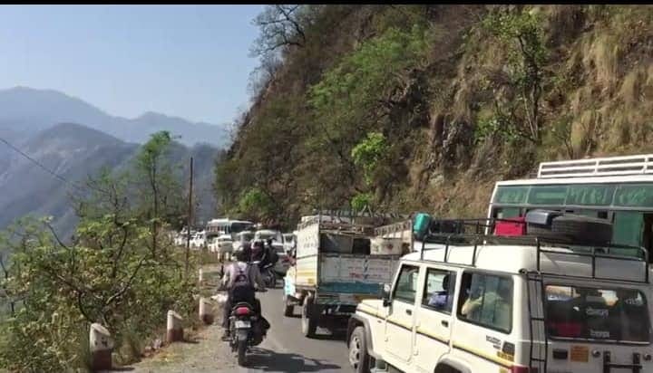 traffic jaam in uttarakhand char dham route