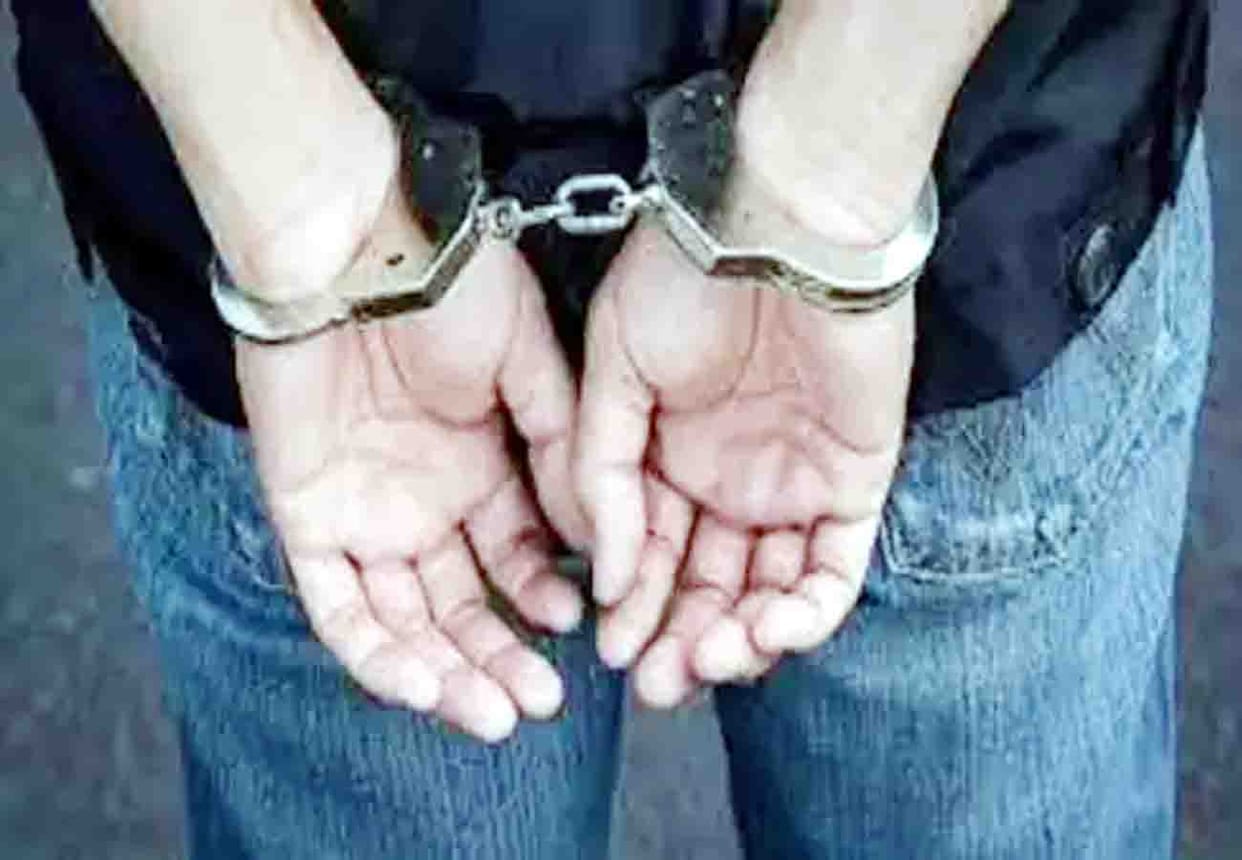 smuggler arrested  in kanpur with Heroin worth two crore