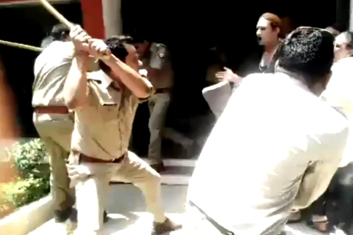 two parties of kinnar fight in lal kurti police station in Meerut
