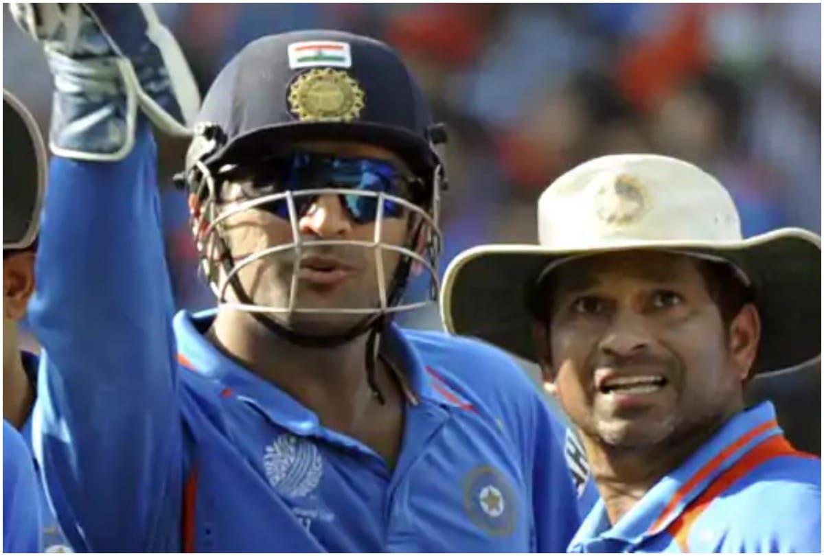 Mahendra Singh Dhoni set a new milestone,make a new records and entered Sachin and Rahul Dravid club