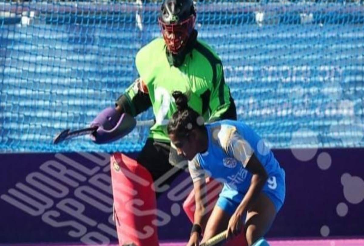 know about hockey player mumtaz khan