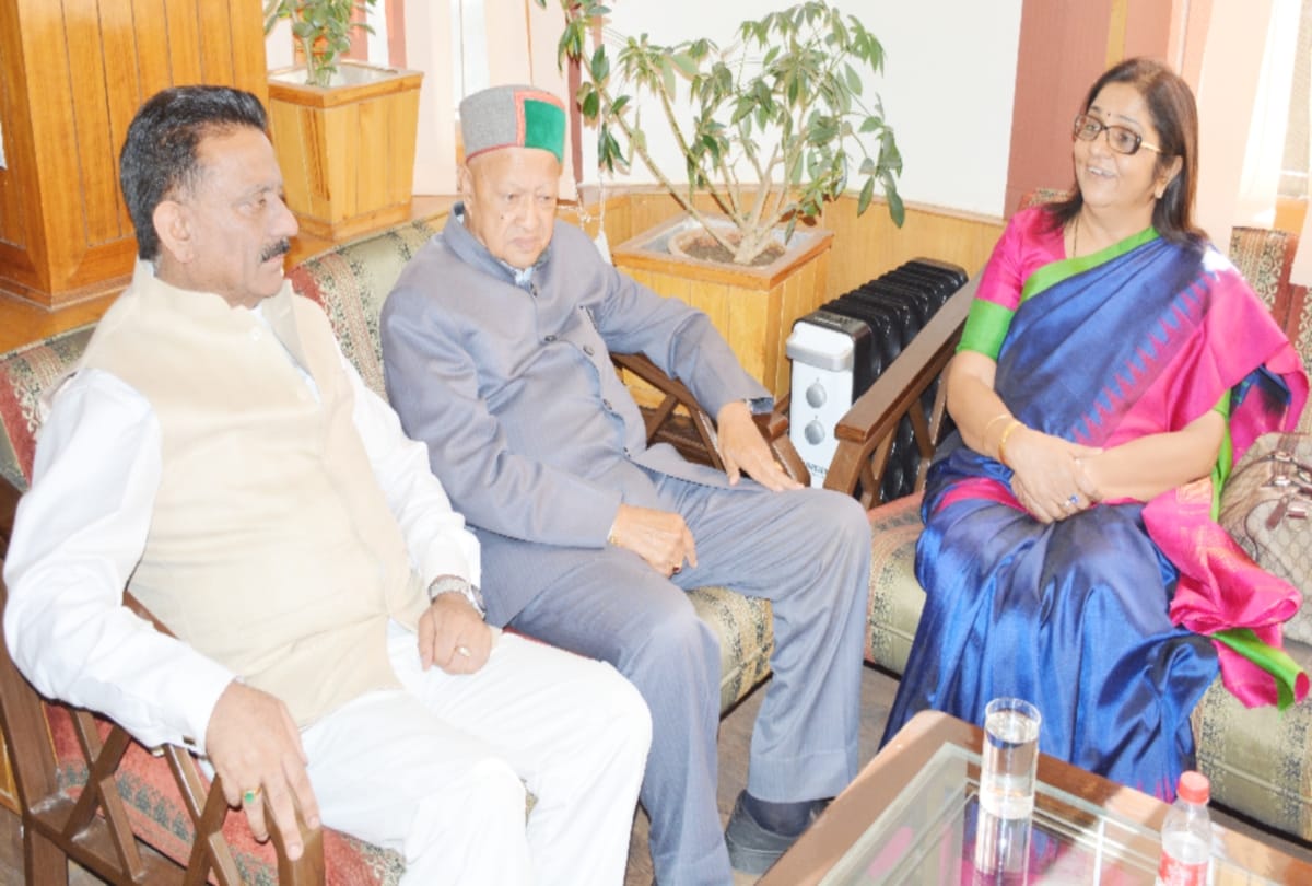 himachal congress incharge rajni patil statement over evm issue