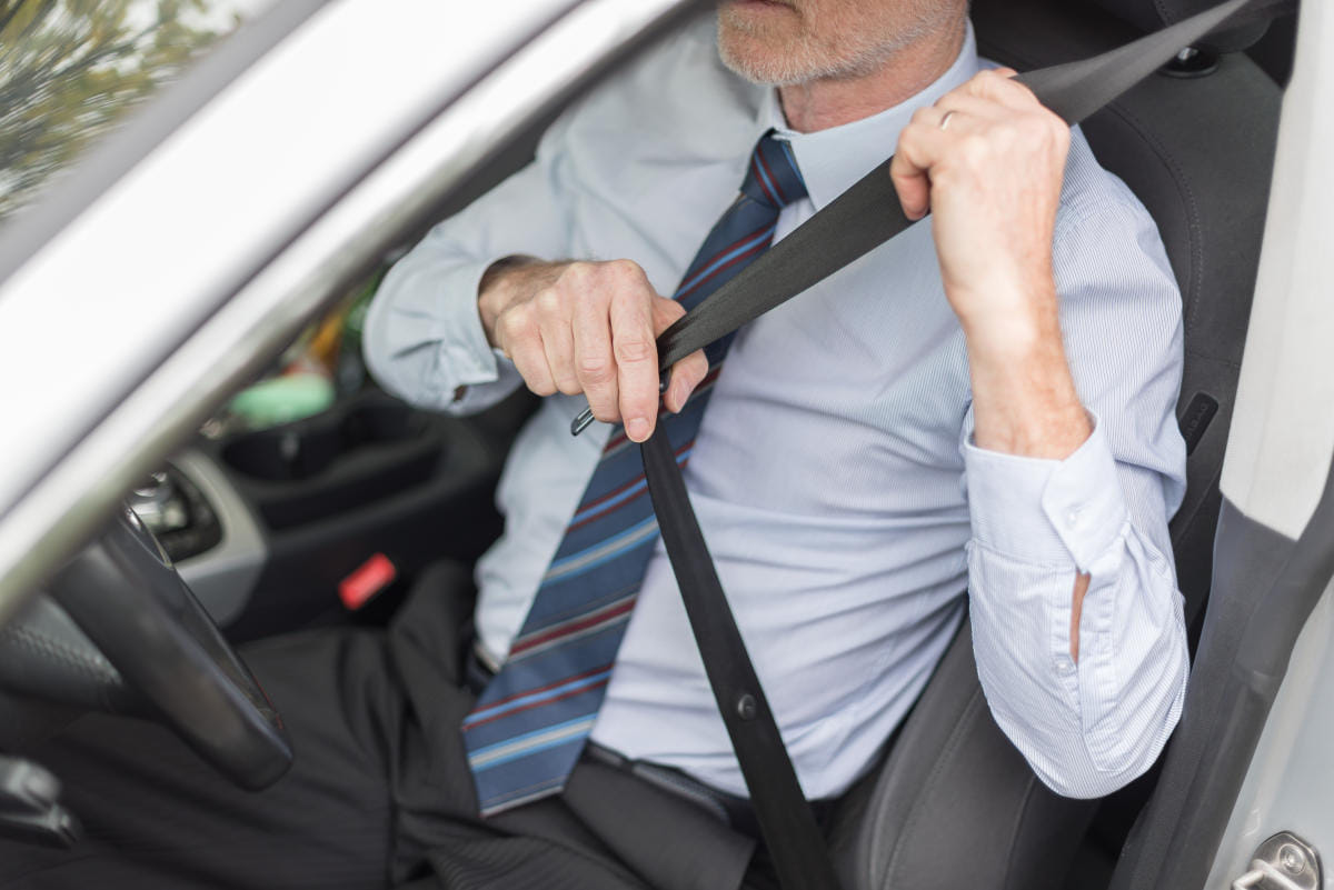 Seat belts should be installed in buses and trucks, Praposal sent to ministry