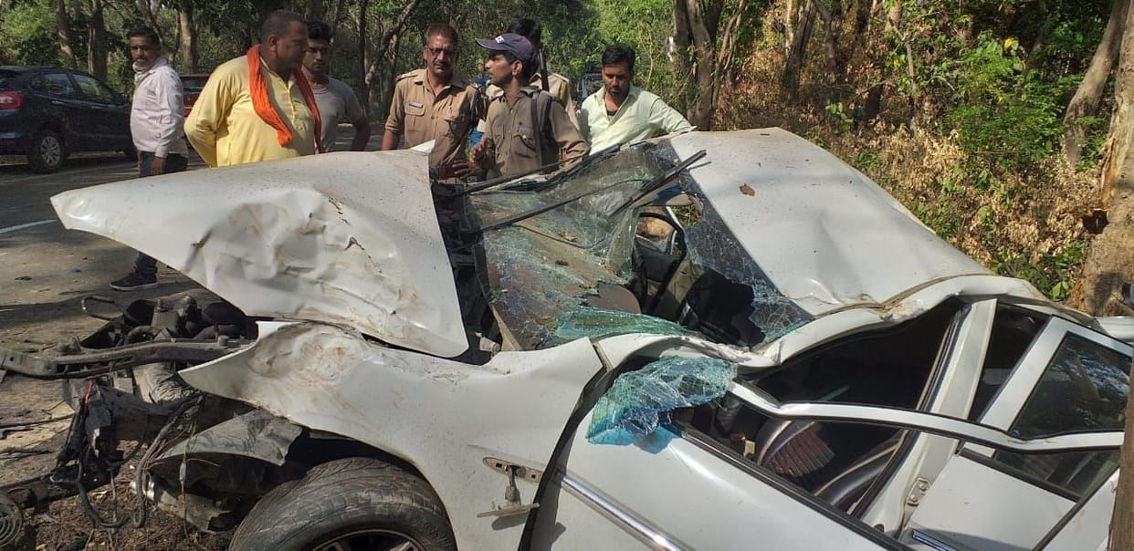 car accident in bajpur two boy died