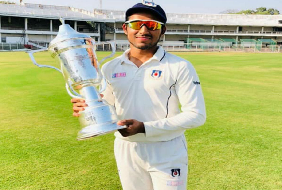 India U-19 Captain Dhruv Jurel Come Agra After Win