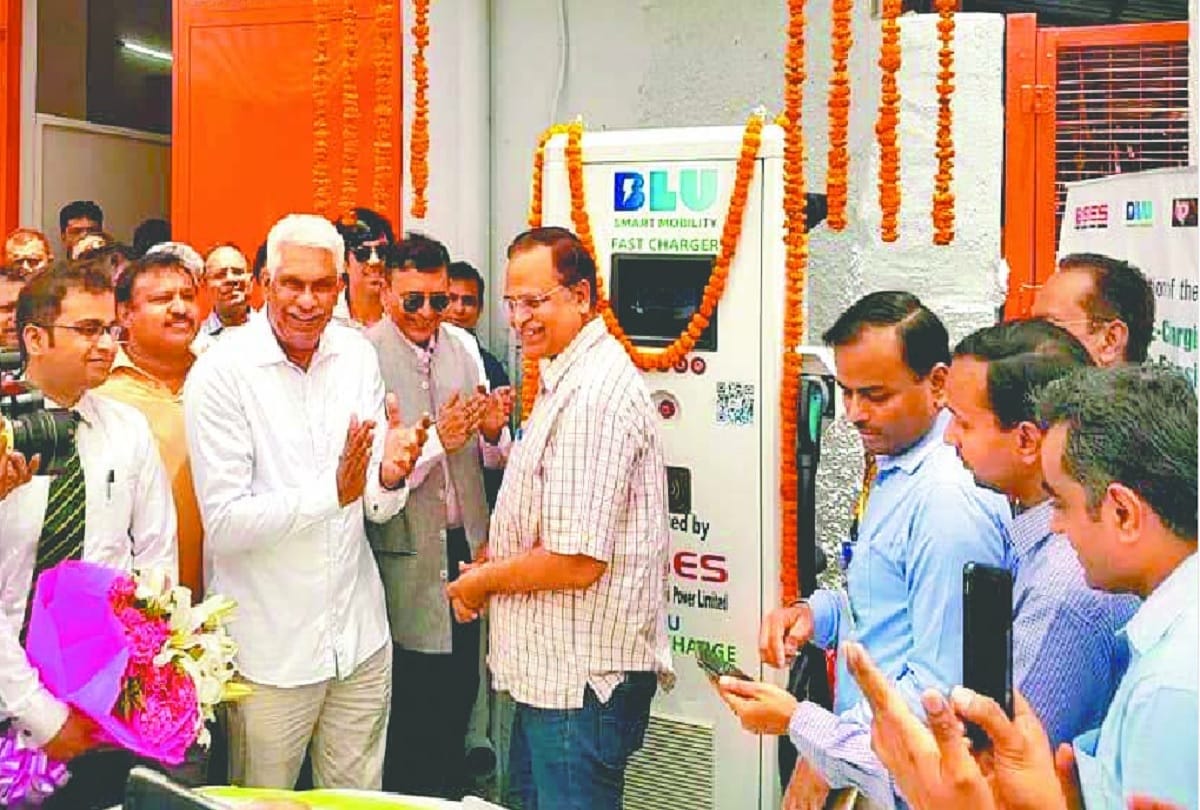 First smart public charging station starts in delhi