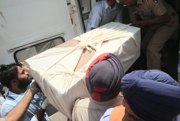 Fatehveer Singh Funeral, Child was rescued from borewell at Sangrur and died at pgi chandigarh