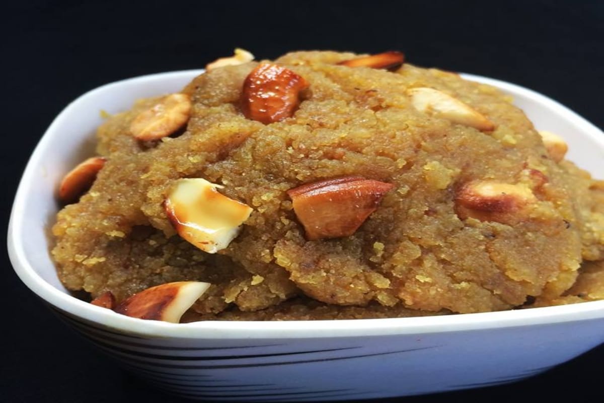 make delicious chane ki daal ka halwa at home