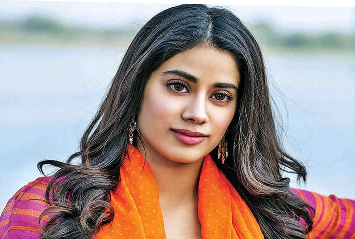 janhvi kapoor share sridevi throwback picture