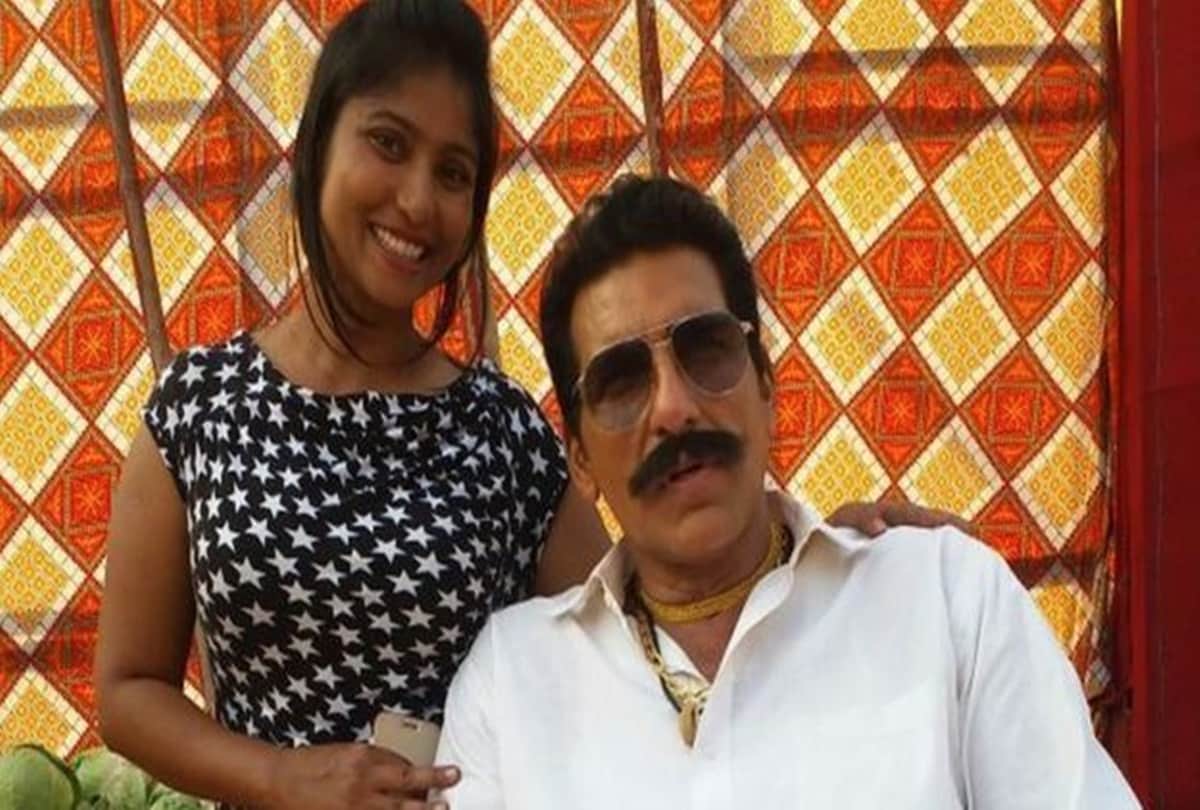 LAKSHMI PANDHE Actress who runs auto with acting