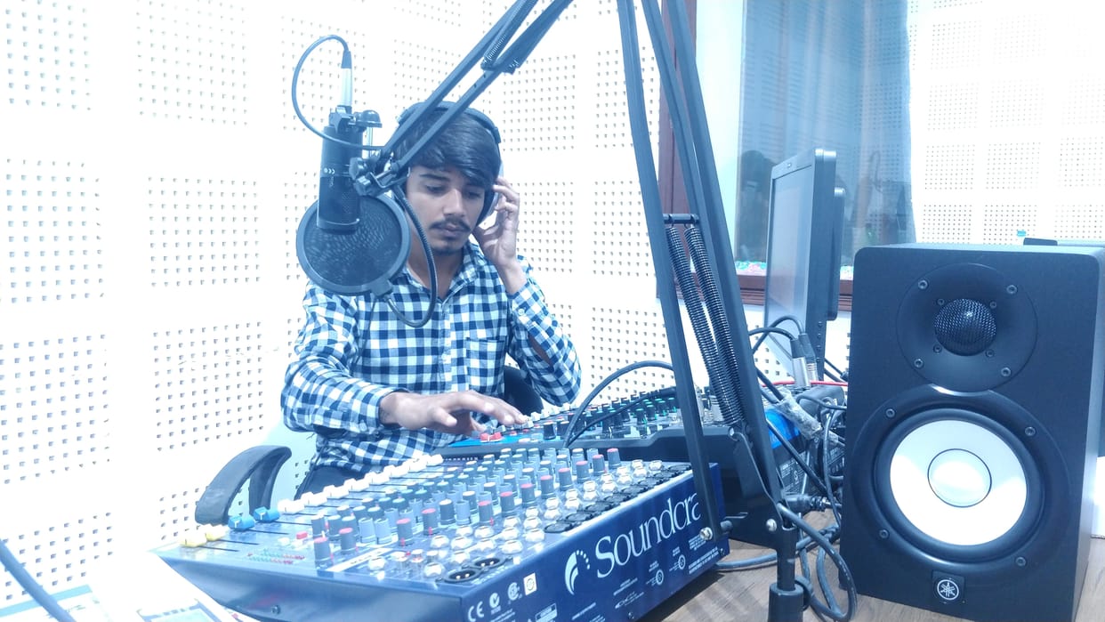 Mangalayatan University has been started a Community radio