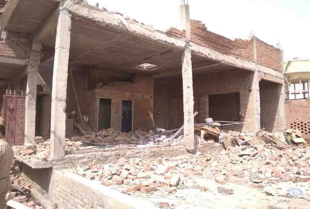 blast in a house at auraiya one woman died and two injured