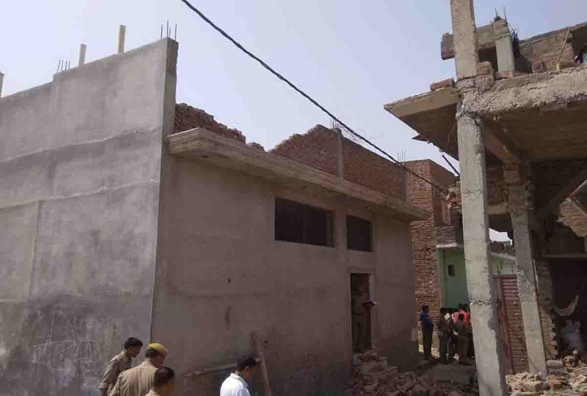 blast in a house at auraiya one woman died and two injured