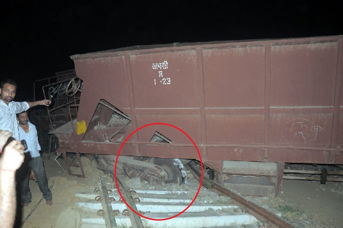 Three bins of the goods train derailed in Shamli