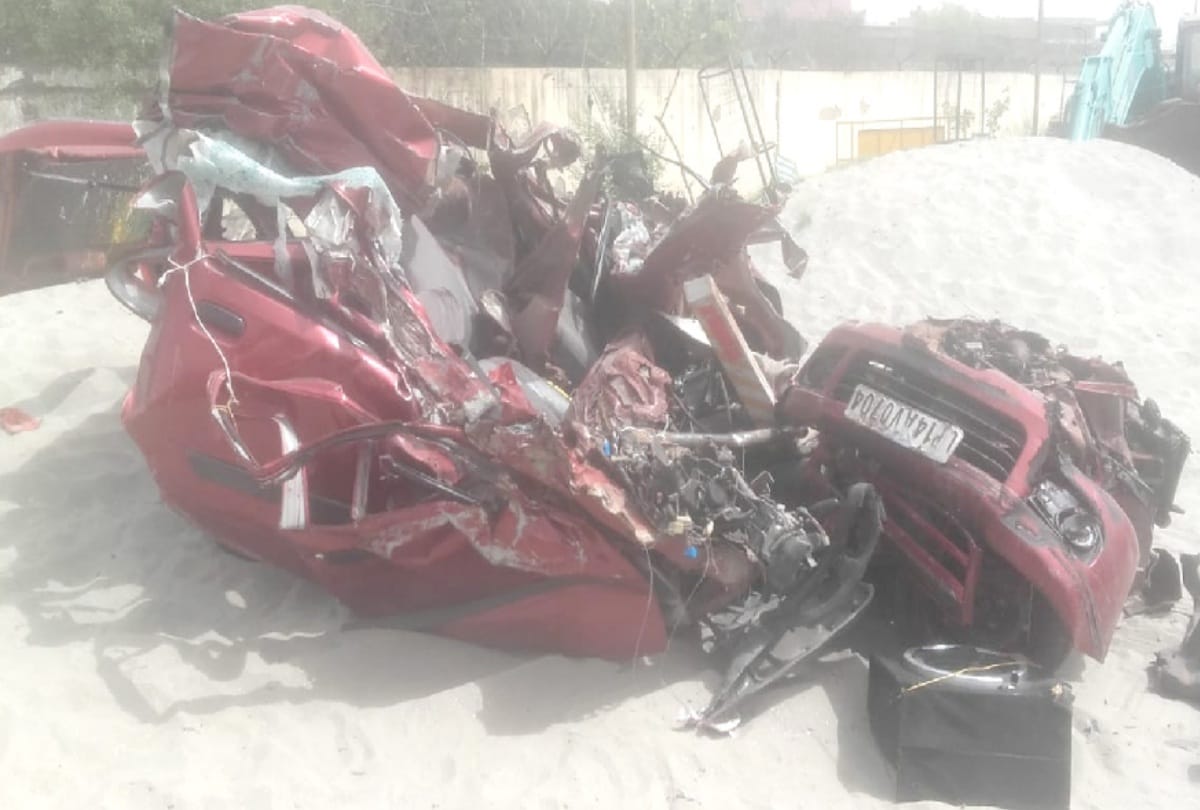 big road Accident on yamuna expressway three dead