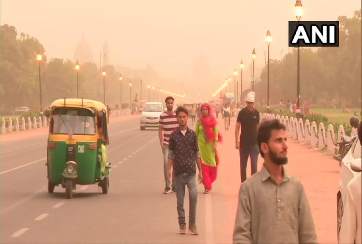 Dust storm hits Delhi-ncr