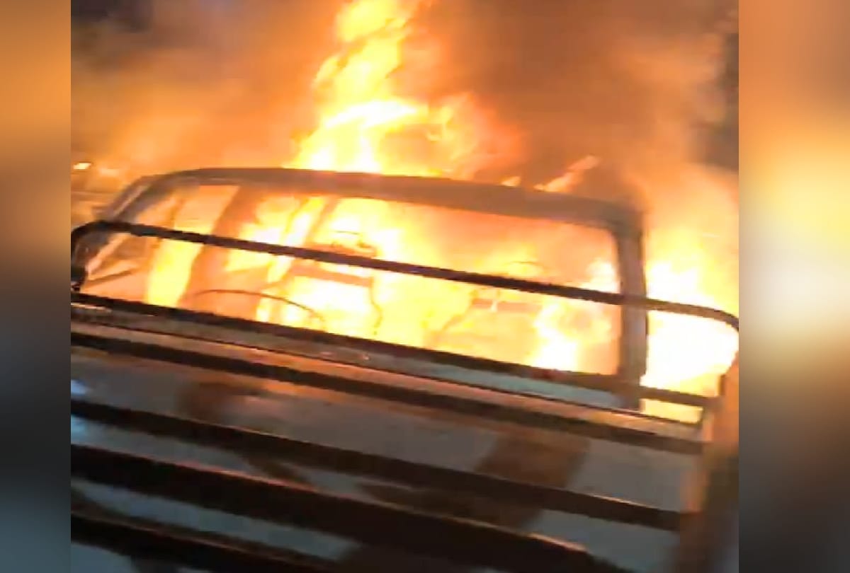 Anti social elements set three vehicle on fire in shimla city