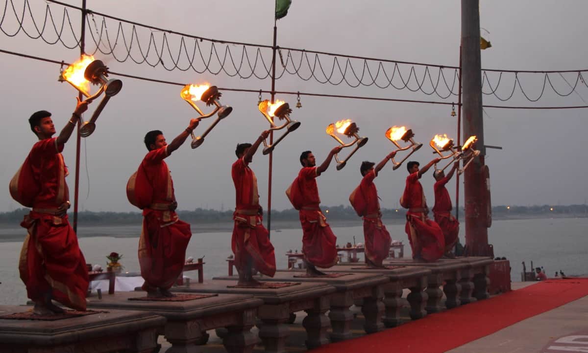 people dip in ganga ghat dashahara celebration varanasi