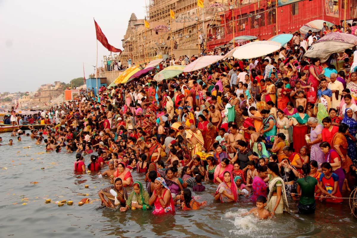 people dip in ganga ghat dashahara celebration varanasi