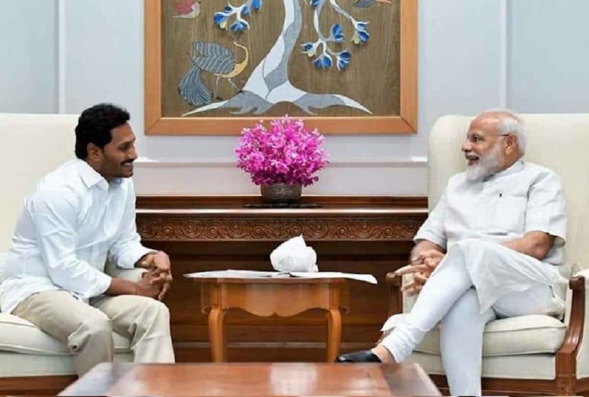 BJP offers Lok Sabha deputy speaker post to Jagan Mohan reddy YSRCP before Shiv sena & JDU