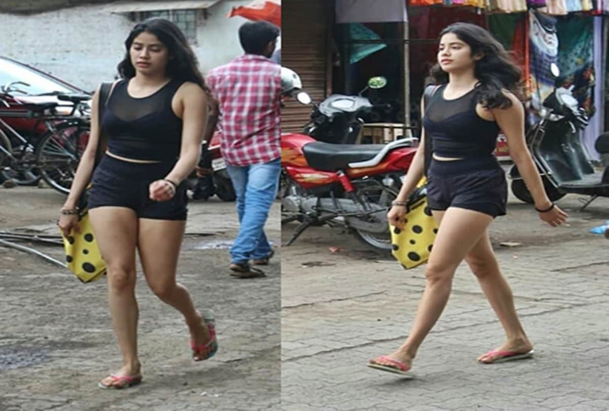Janhvi Kapoor spotted in a local market of Mumbai in Gym attire