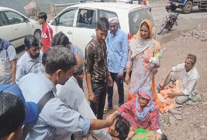 truck collide with car after break fail in bilaspur