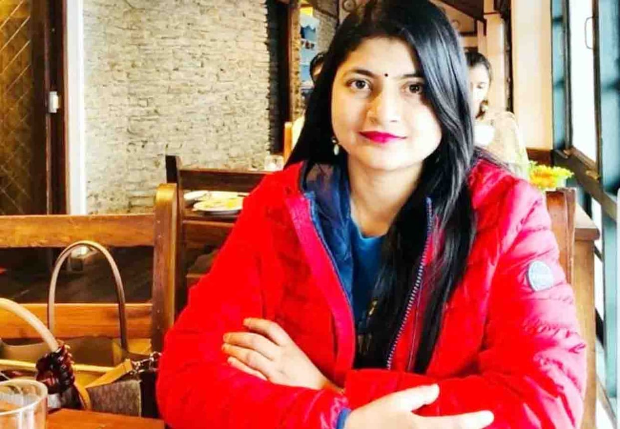 UP IAS Transfer: Two IAS officers transferred, B Chandrakala got this responsibility