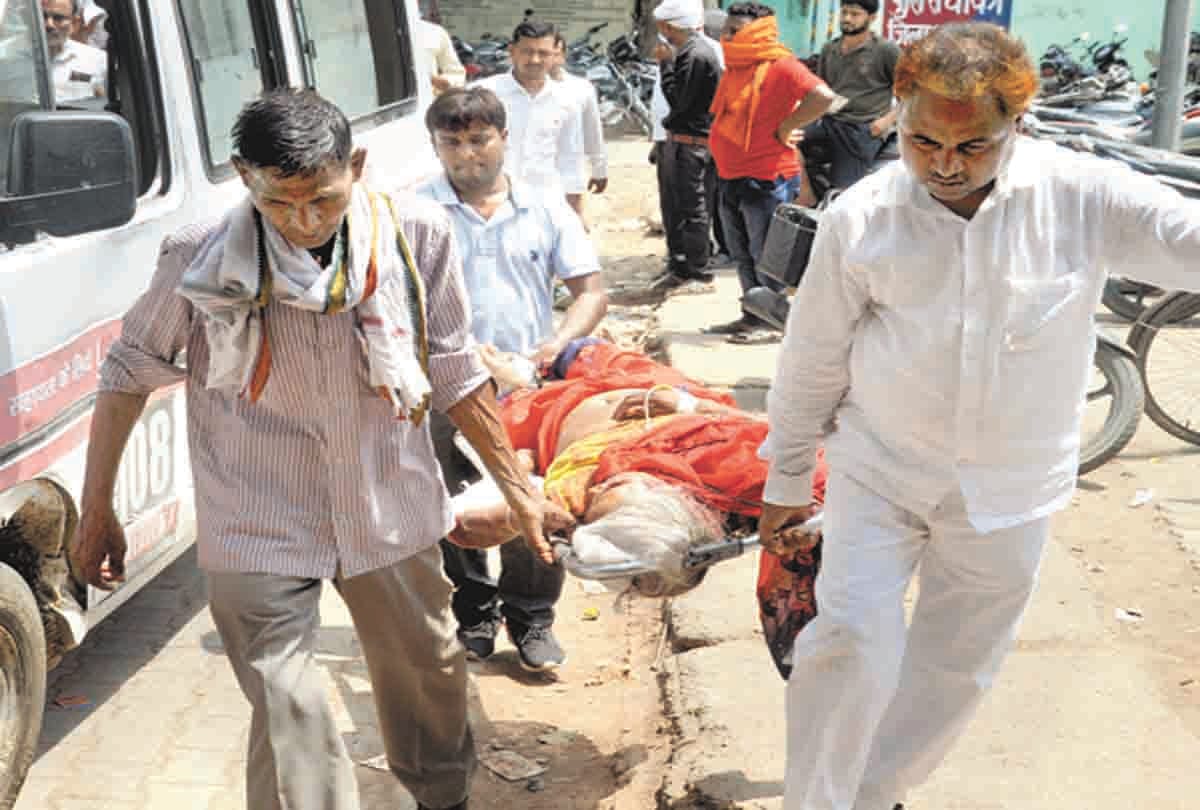 Pratapgarh: face-to-face encounters of two bikes, brother's death, sister serious