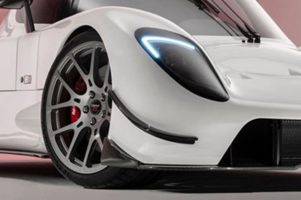 Ultima rs supercar revealed with 1200hp power