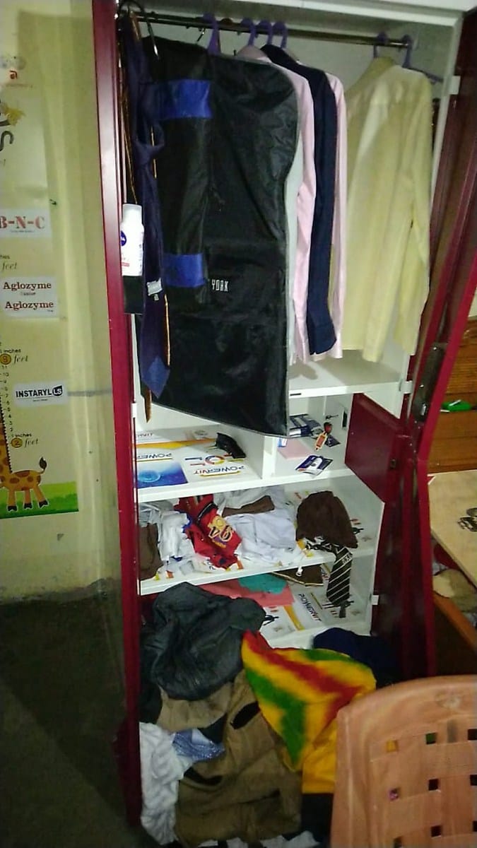 परिवार गया था गांव, चोर ले उड़े टीवी, नकदी और जेवर
