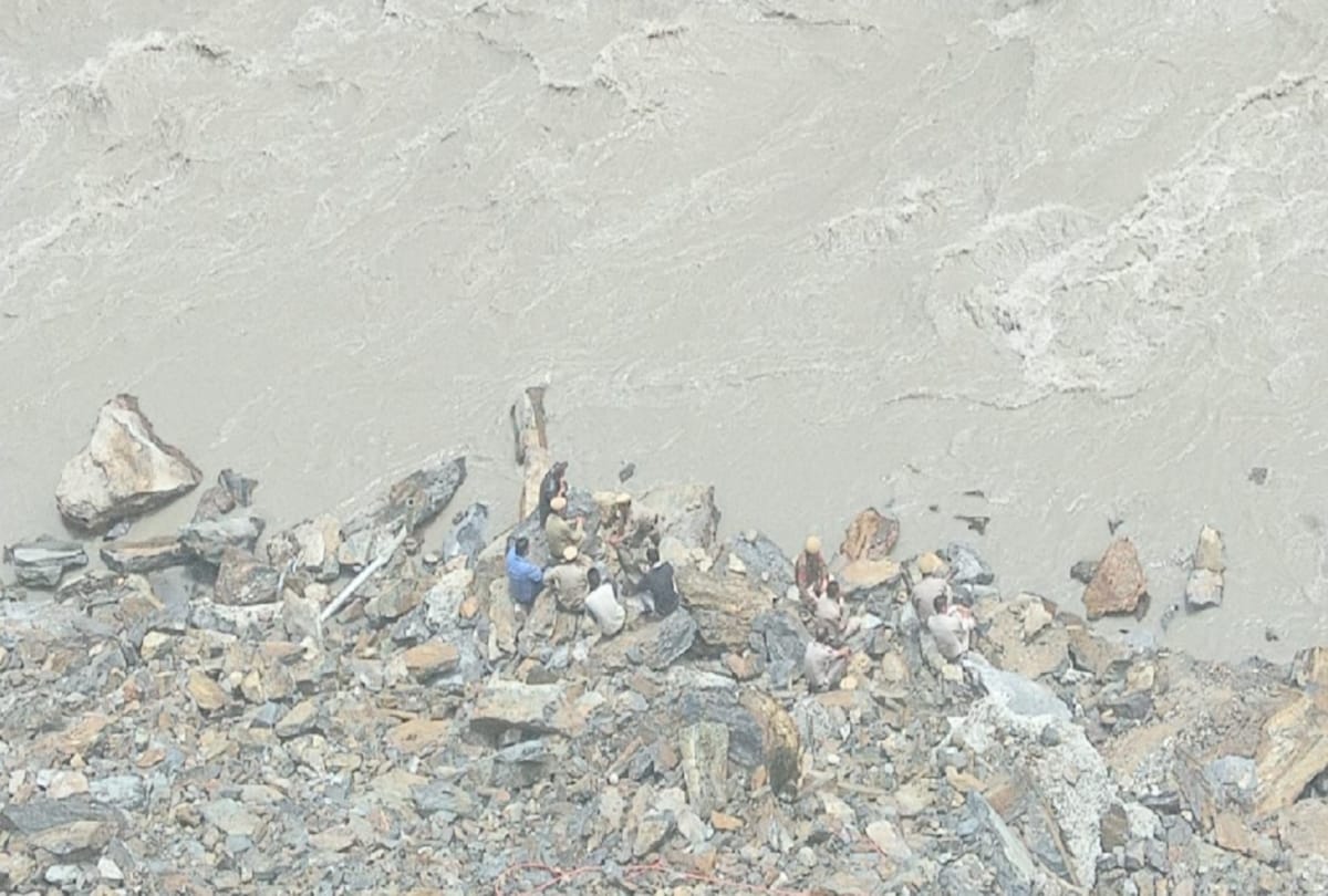 Two people, including pickup missing after fall in river Satluj